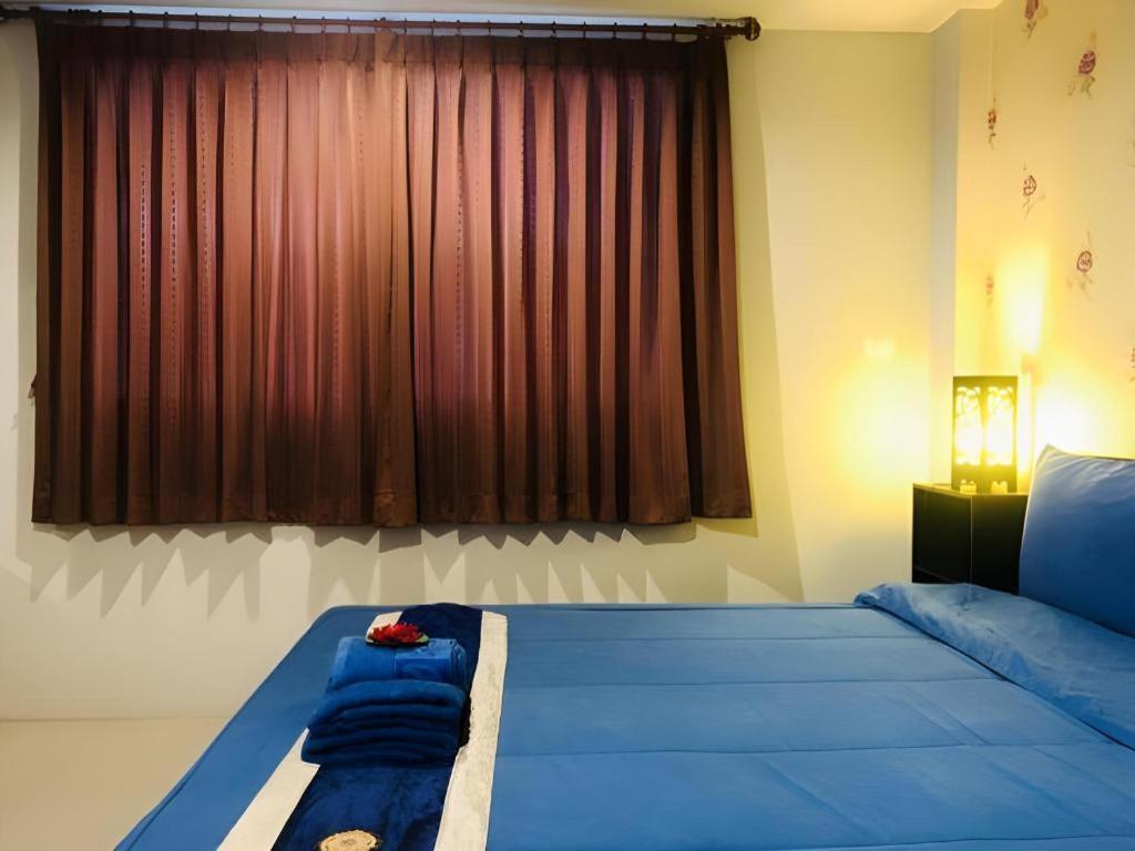 Tontalay Hotel Bang Saen Bagian luar foto