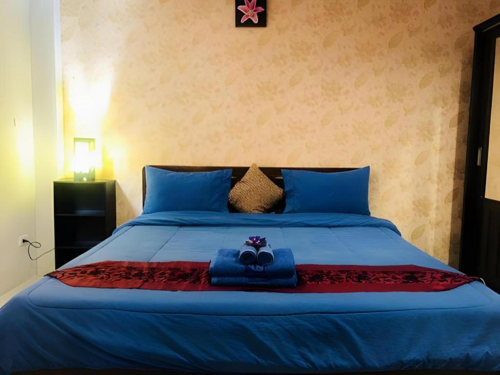 Tontalay Hotel Bang Saen Bagian luar foto